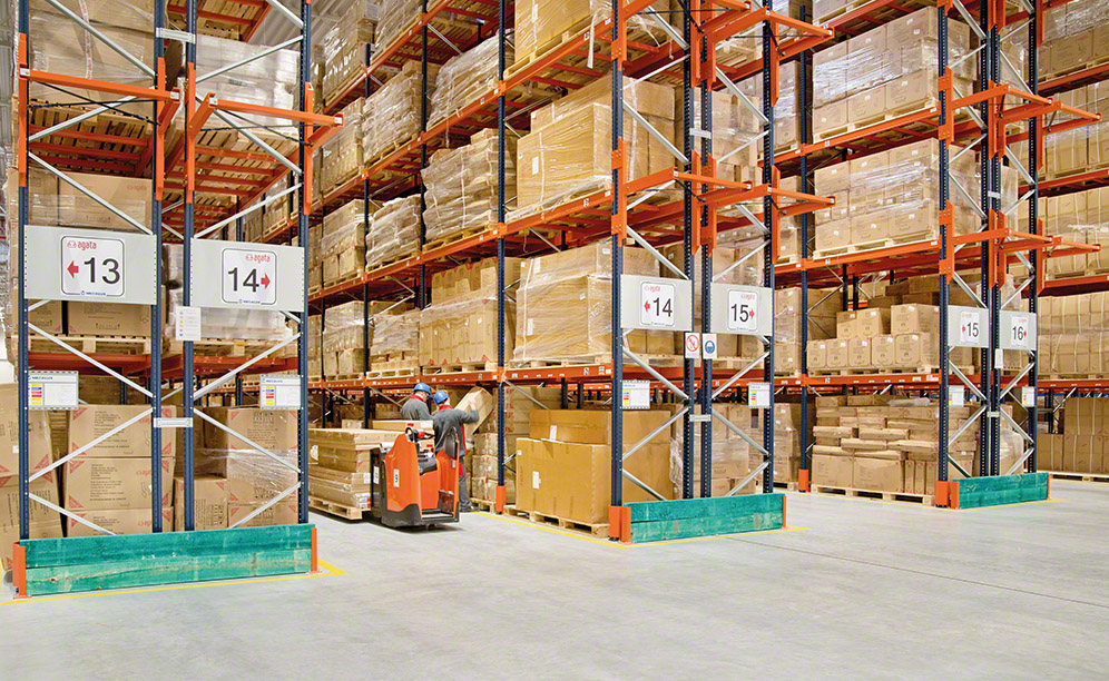 Furniture chain warehouse of Agata in Poland Mecalux.co.uk