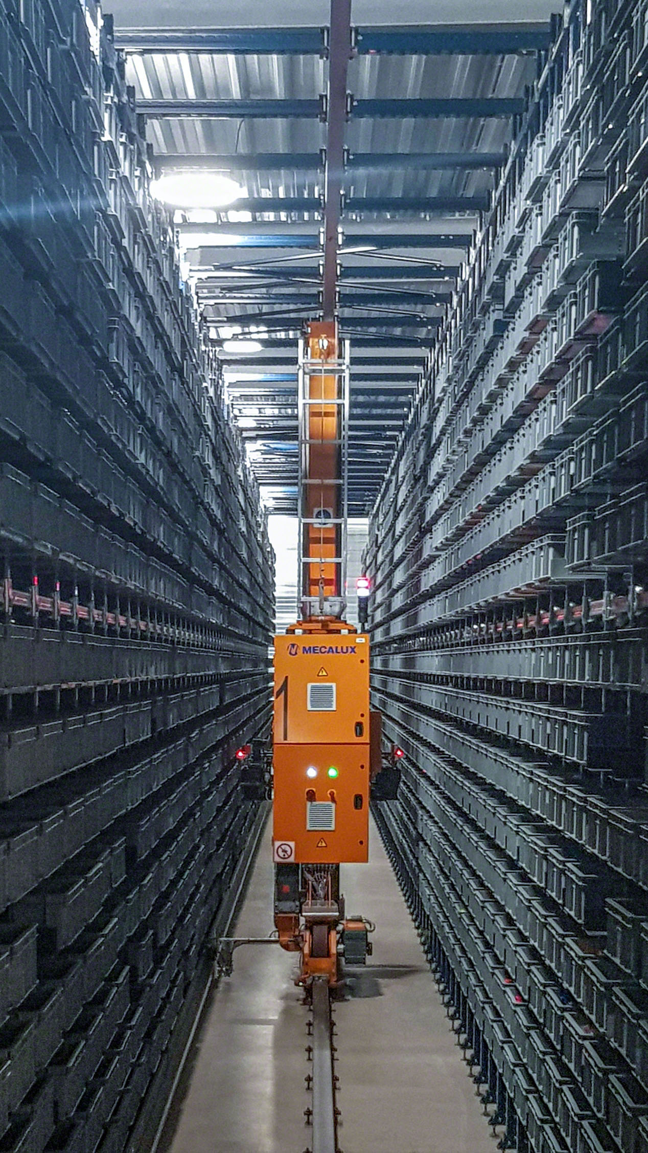 Automated installation for 7,800 boxes containing toy parts