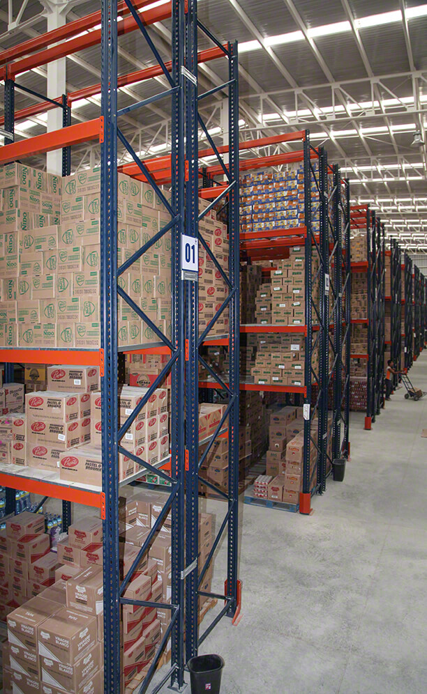 The warehouse provides a storage capacity for 5,512 pallets