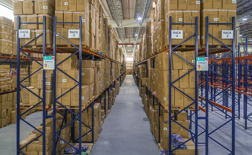 The warehouse has been  equipped progressively and in three different phases