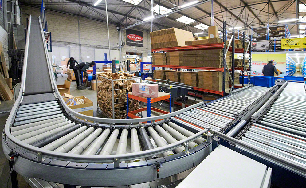 The design of the circuit has taken the warehouse layout into account